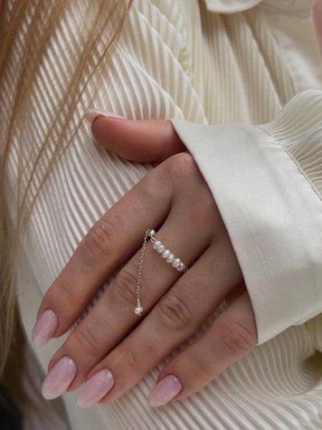 Ring with pearls and size adjuster, Steel, круглі