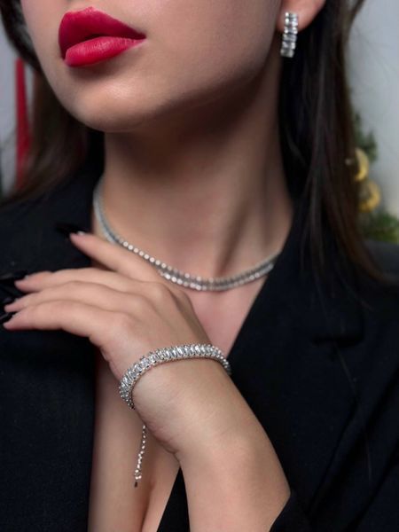Tennis necklace, silver color